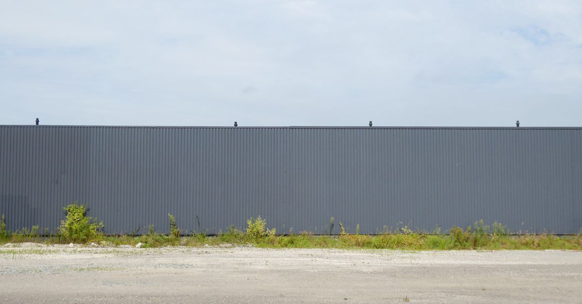 How Colorbond Fencing Minimises Noise Pollution in Urban Areas