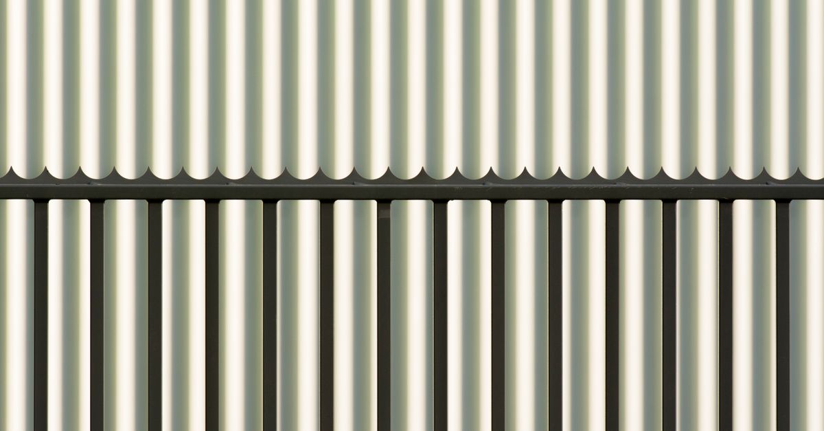 Preparing Colorbond Fencing for Melbourne's Seasonal Weather Changes